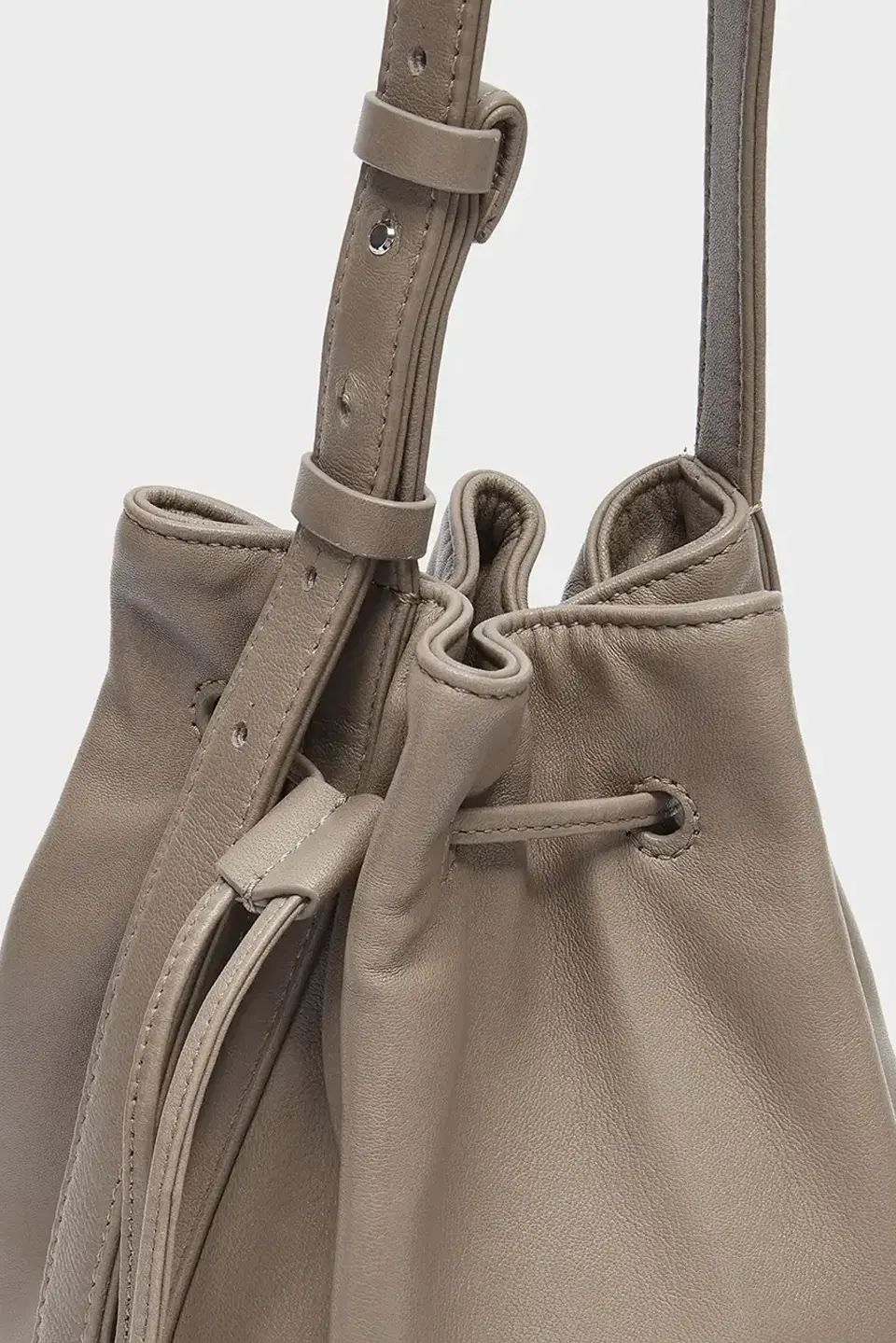 Copenhagen | CPH Tasche 150 Leder Neutral Grau